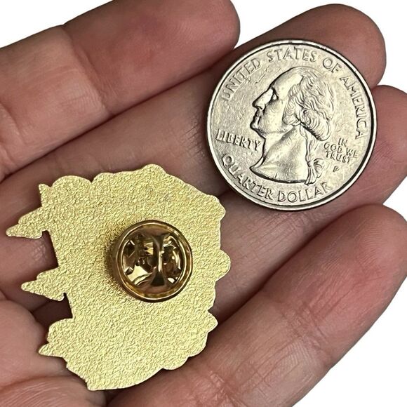 My Little Pony Rainbow Dash Enamel Pin - Picture 8 of 8